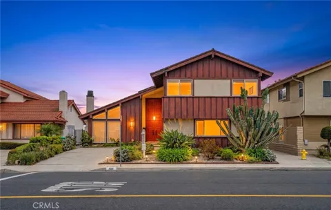 704 Crest Vista Drive