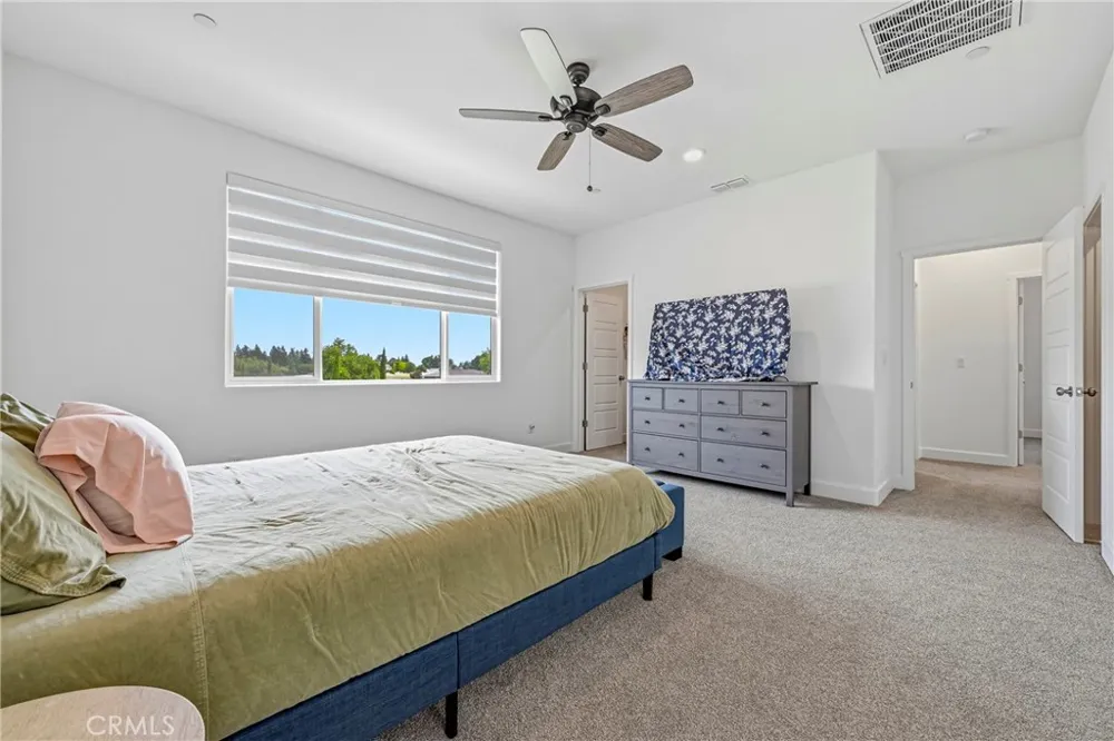 2413 Explorador Merced, CA 95340