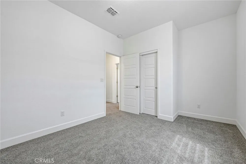 2413 Explorador Merced, CA 95340