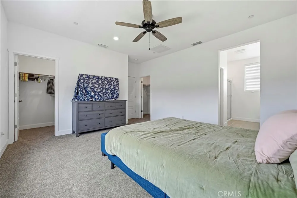 2413 Explorador Merced, CA 95340
