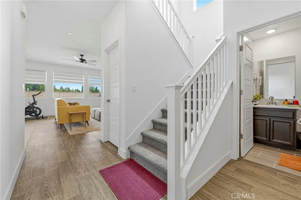 2413 Explorador Merced, CA 95340