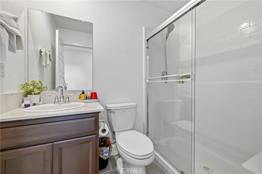 2413 Explorador Merced, CA 95340