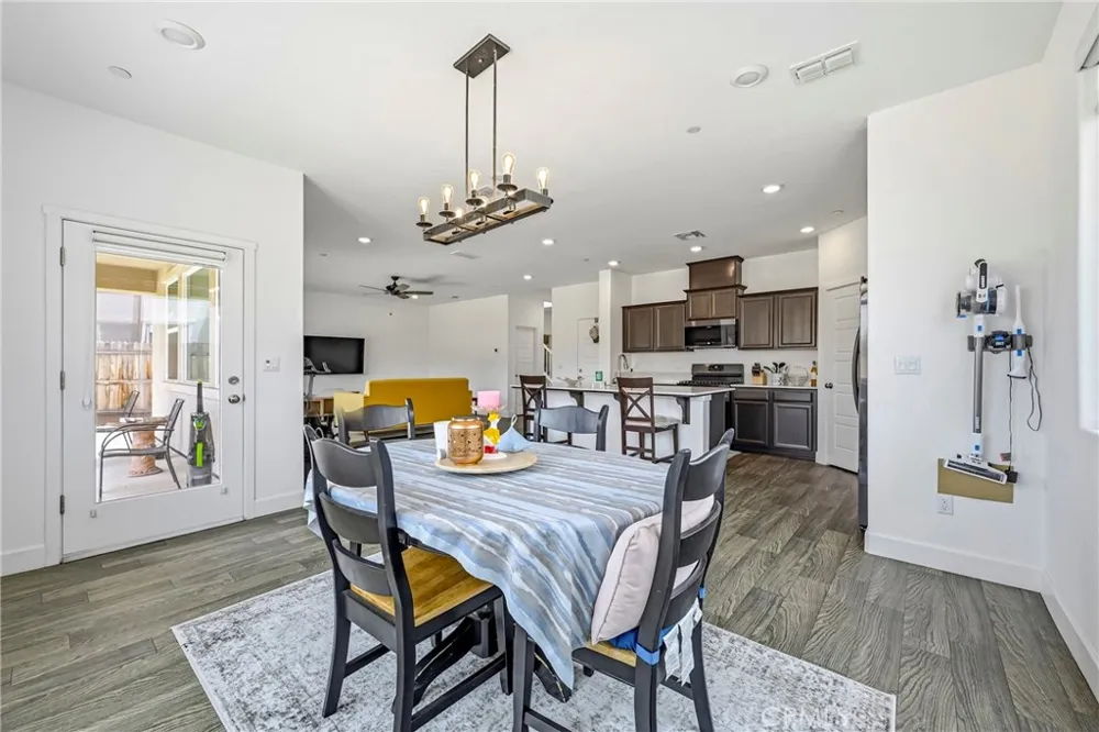 2413 Explorador Merced, CA 95340