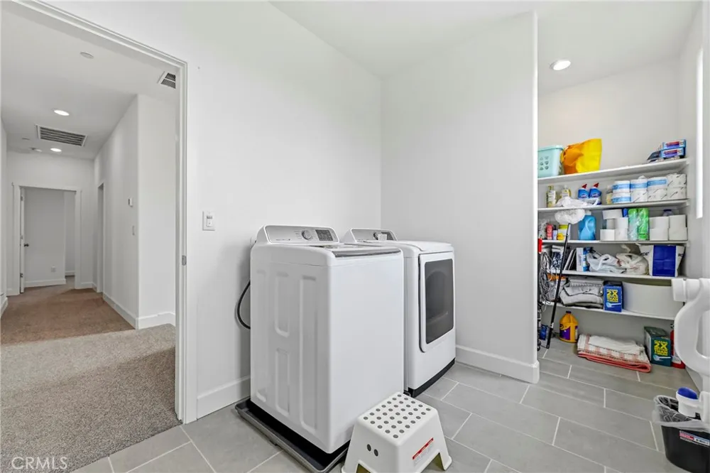 2413 Explorador Merced, CA 95340