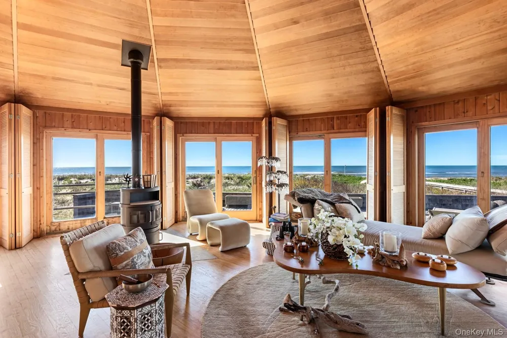 1 Steels Walk Water Island, NY 11772