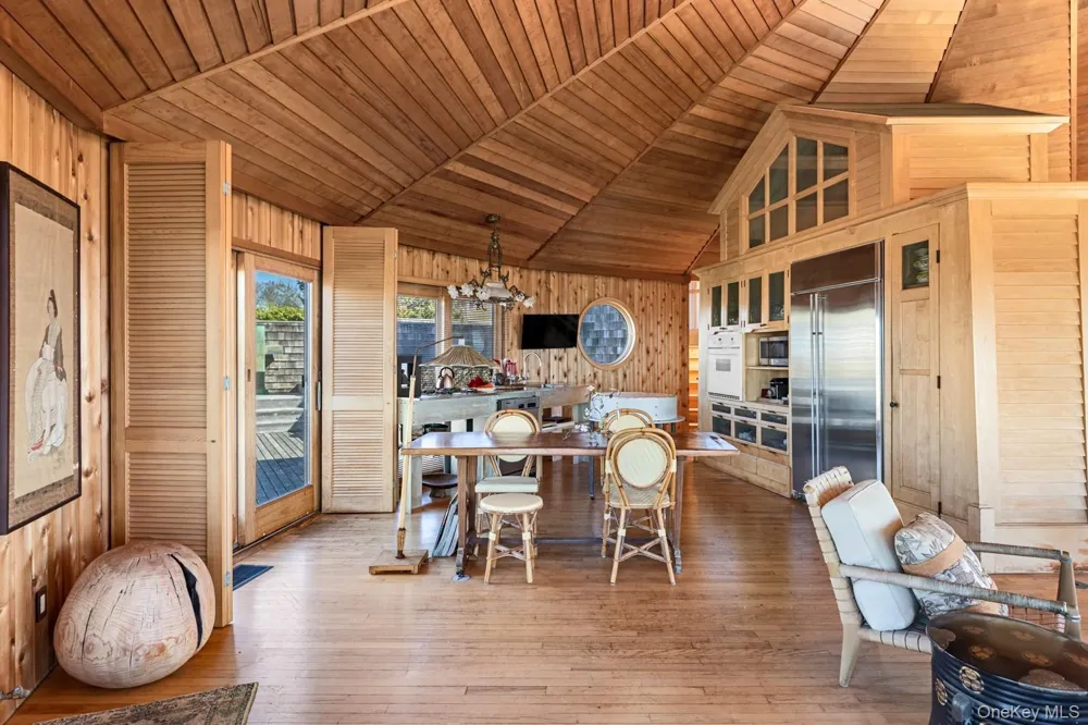 1 Steels Walk Water Island, NY 11772