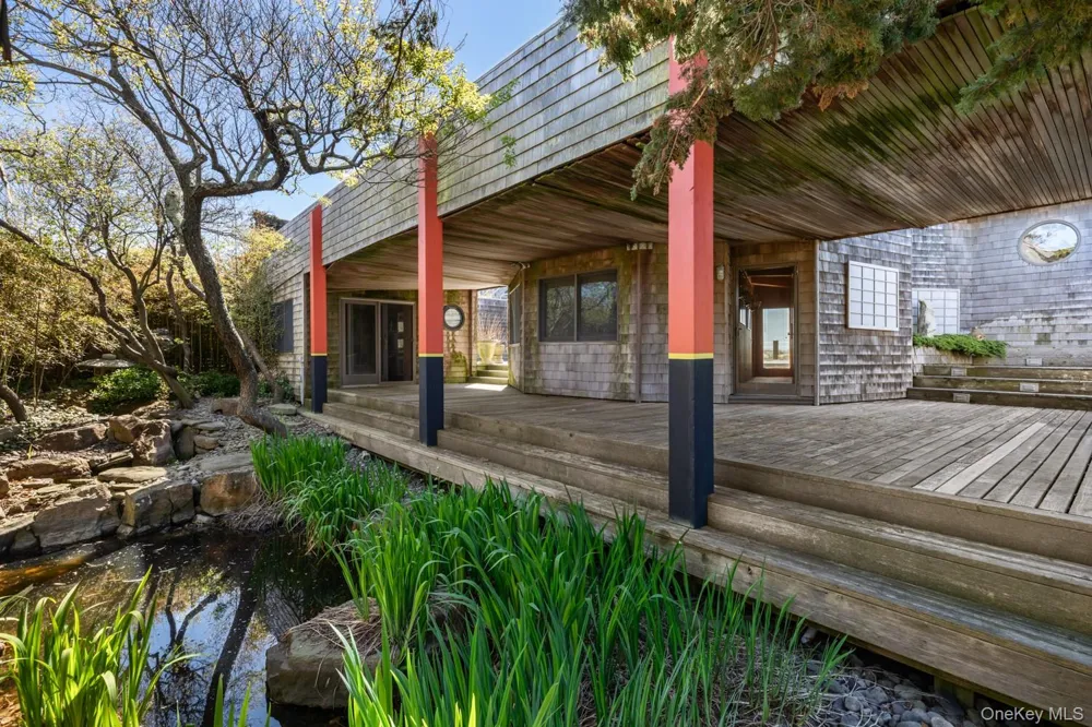 1 Steels Walk Water Island, NY 11772