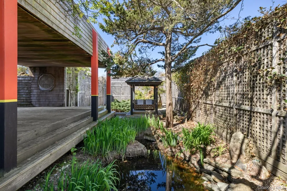 1 Steels Walk Water Island, NY 11772