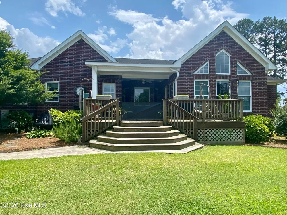 747 Quinn Store Road Beulaville, NC 28518