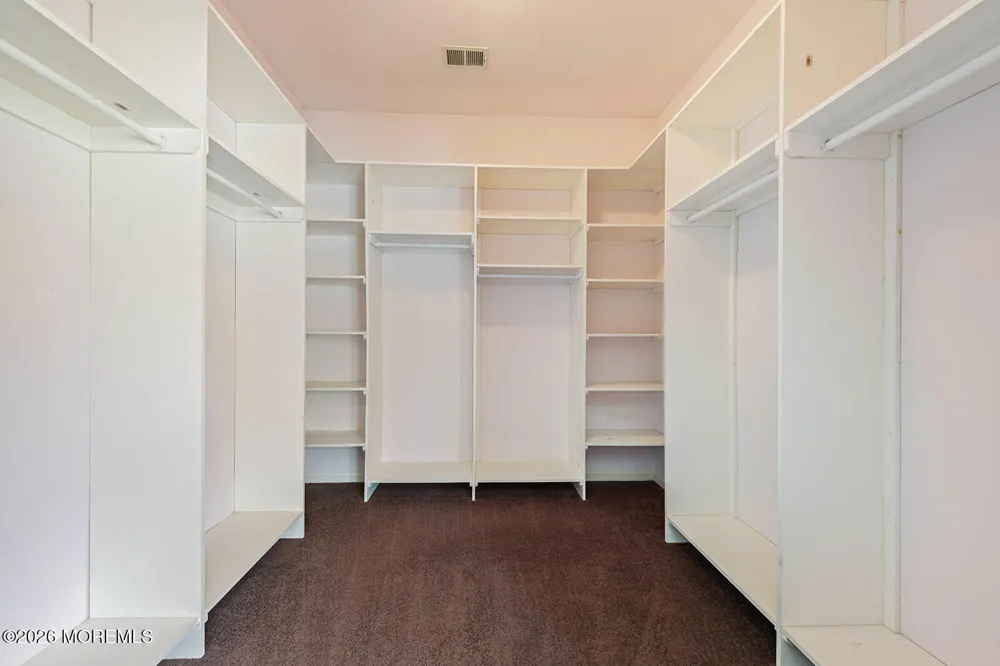 14 Williamsburg Court Allentown, NJ 08501