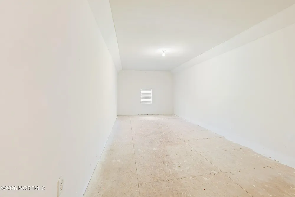 14 Williamsburg Court Allentown, NJ 08501