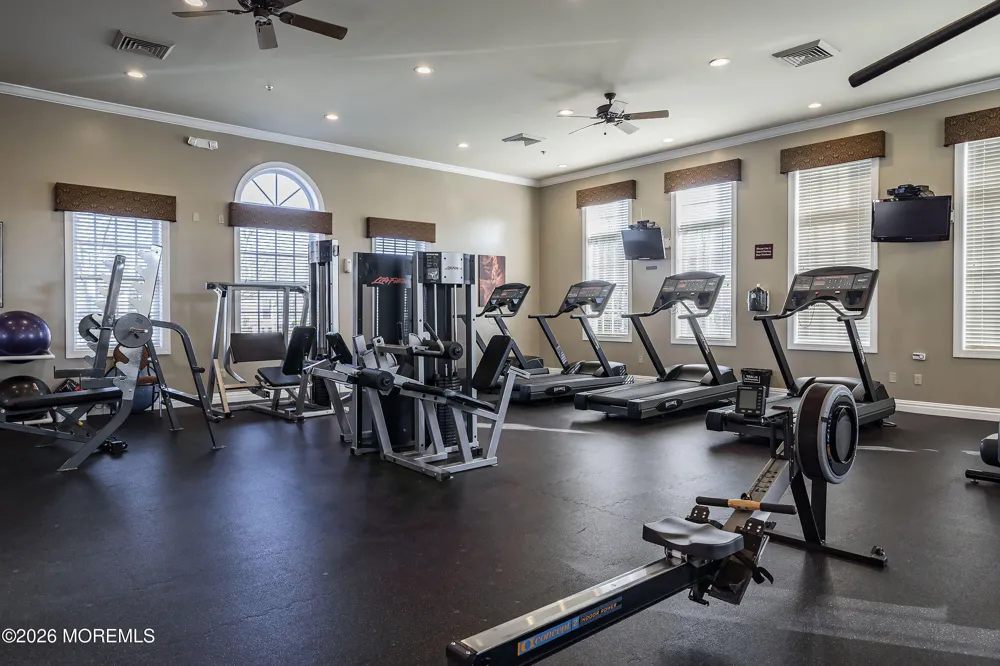 14 Williamsburg Court Allentown, NJ 08501