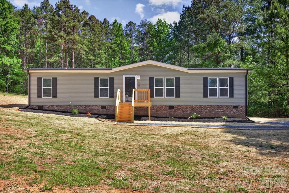 170 Harvick Lane Lexington, NC 27292