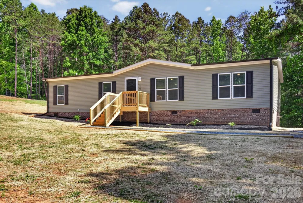 170 Harvick Lane Lexington, NC 27292