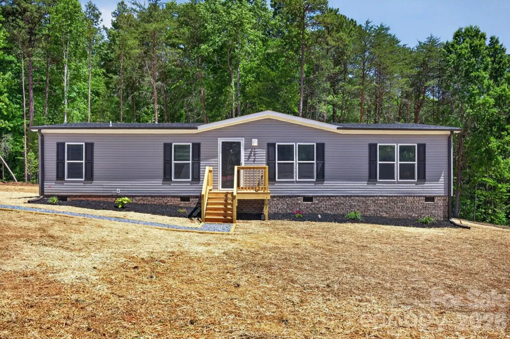 194 Harvick Lane Lexington, NC 27294