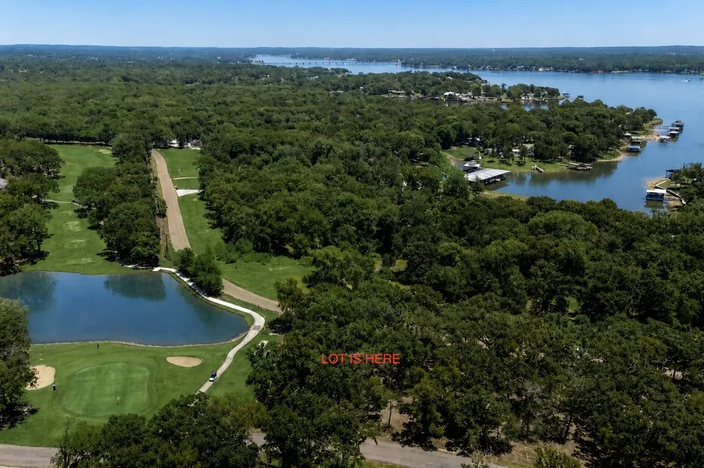 236 Colonial Ln. Mabank, TX 75156