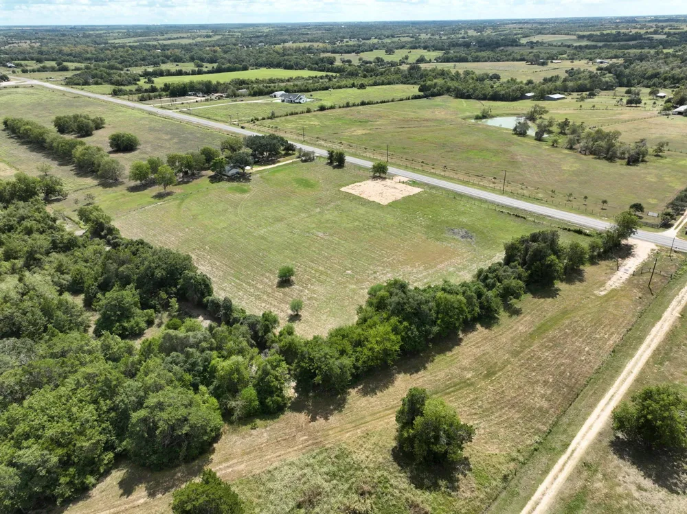 5846 Fm 949 Sealy, TX 77474