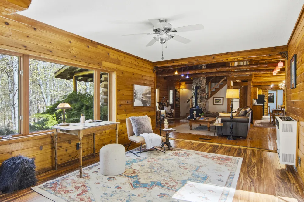151 S Crestwood Drive Suttons Bay Township, MI 49682
