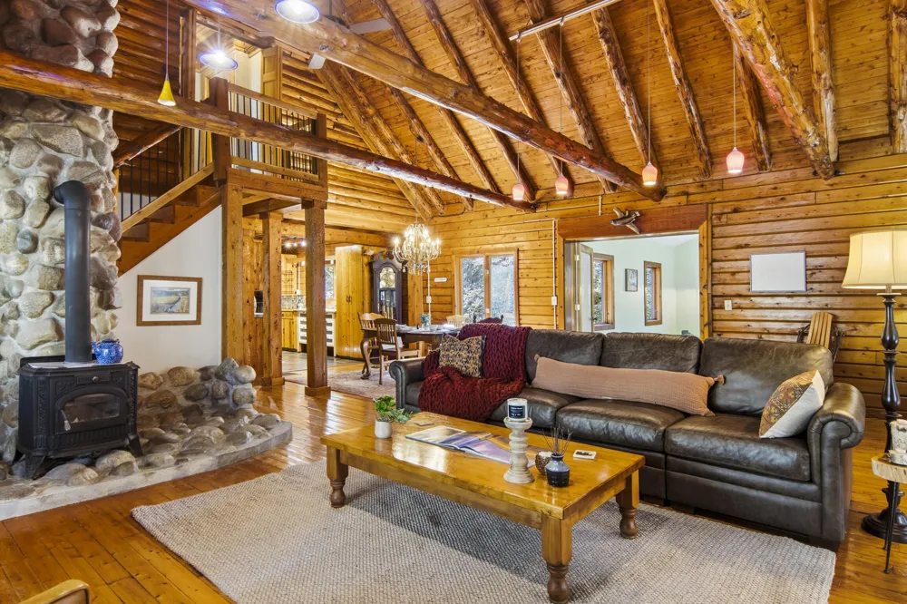 151 S Crestwood Drive Suttons Bay Township, MI 49682