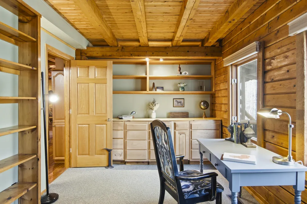 151 S Crestwood Drive Suttons Bay Township, MI 49682