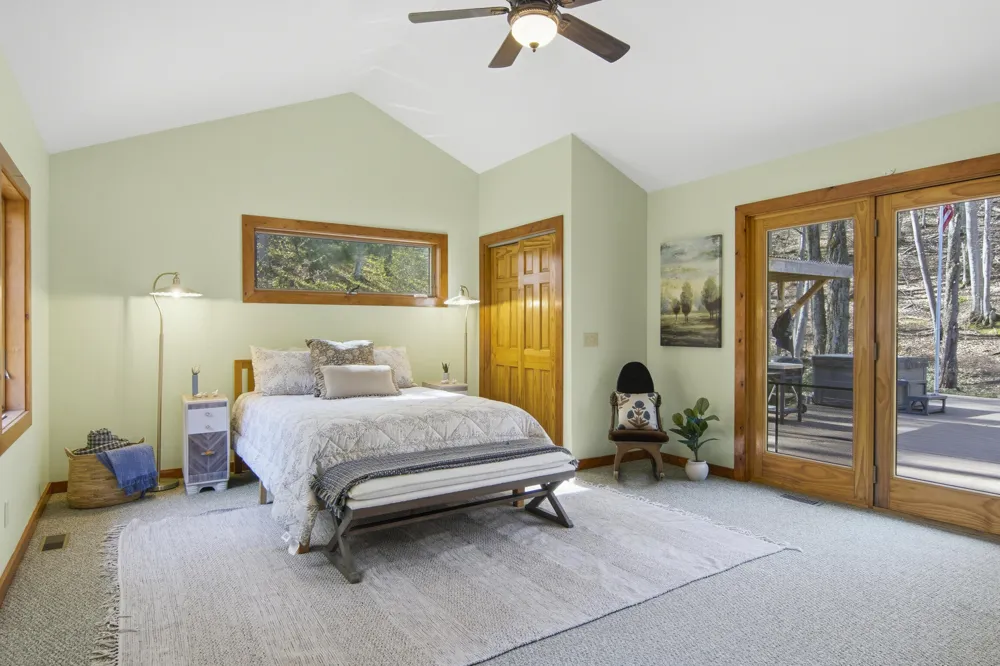 151 S Crestwood Drive Suttons Bay Township, MI 49682