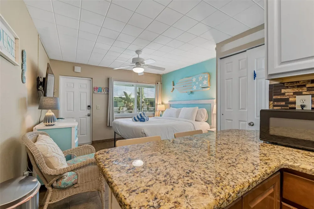 11730 GULF BOULEVARD #31 Treasure Island, FL 33706