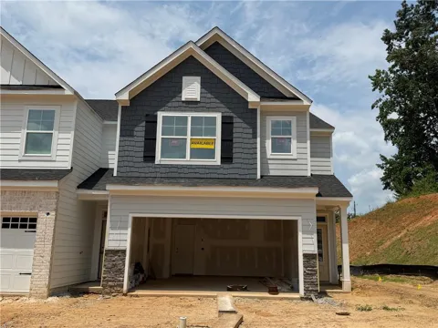 2 Trace Bluff