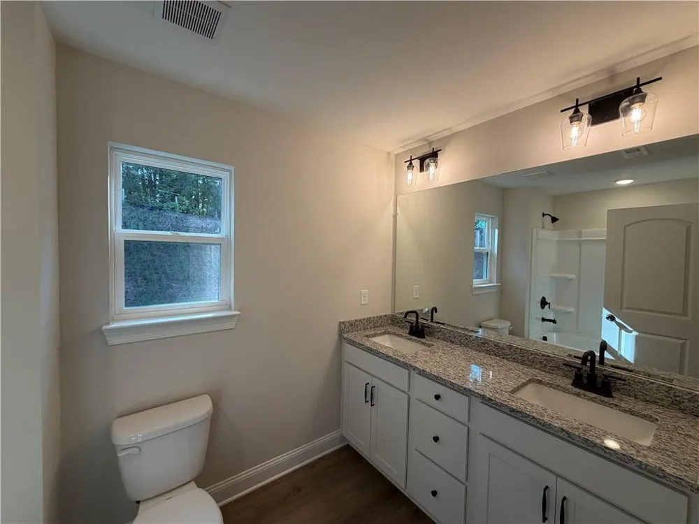 2 Trace Bluff Dawsonville, GA 30534