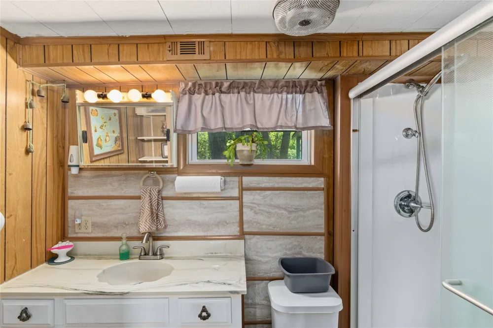 641 S Lamar Street De Leon, TX 76444