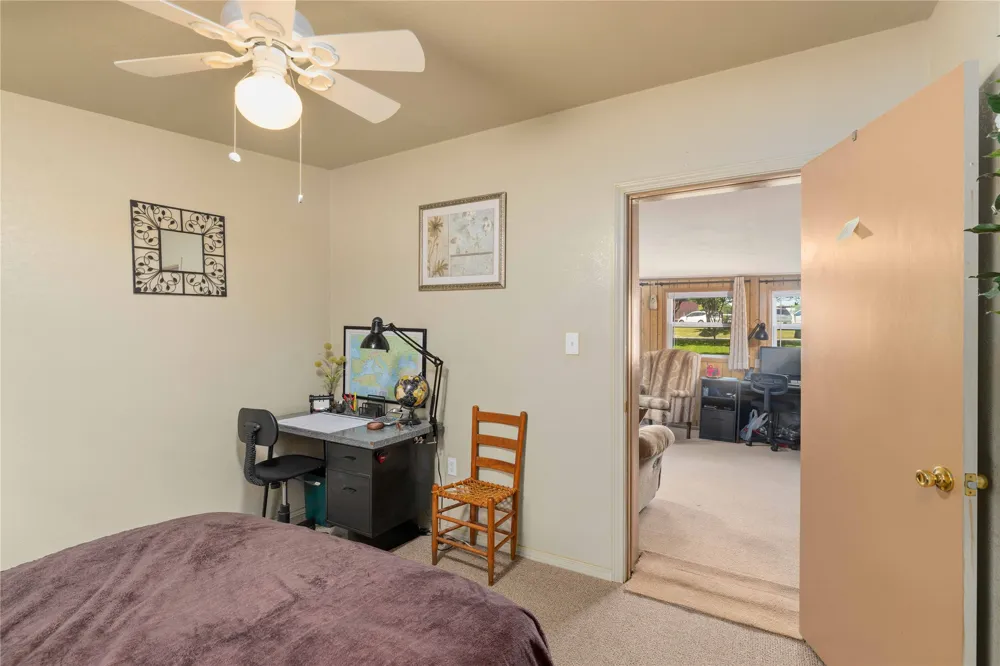 641 S Lamar Street De Leon, TX 76444