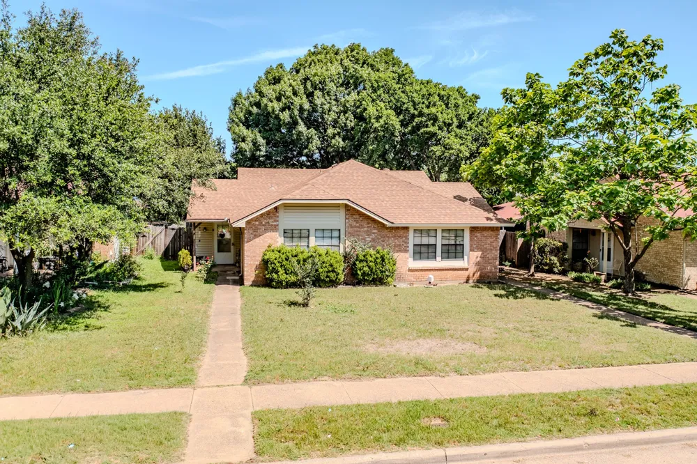 7105 Pineberry Road Dallas, TX 75249