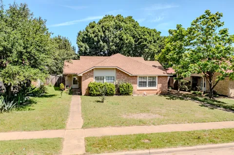 7105 Pineberry Road