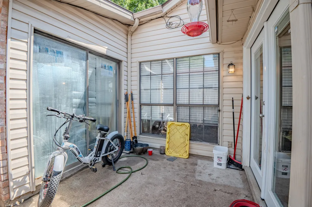 7105 Pineberry Road Dallas, TX 75249
