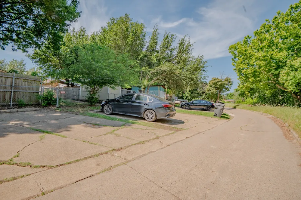 7105 Pineberry Road Dallas, TX 75249