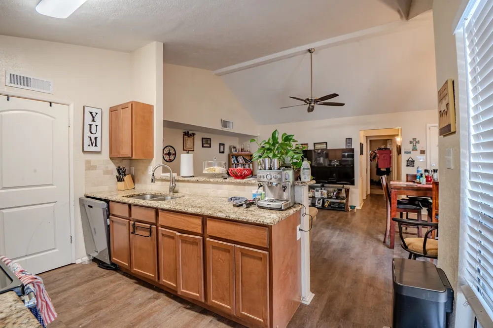 7105 Pineberry Road Dallas, TX 75249