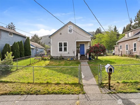 1218 Cedar Street