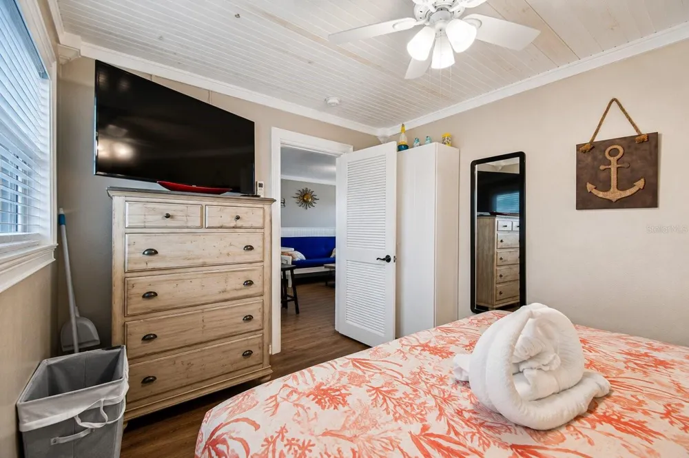 11730 GULF BOULEVARD #32 St Petersburg, FL 33706