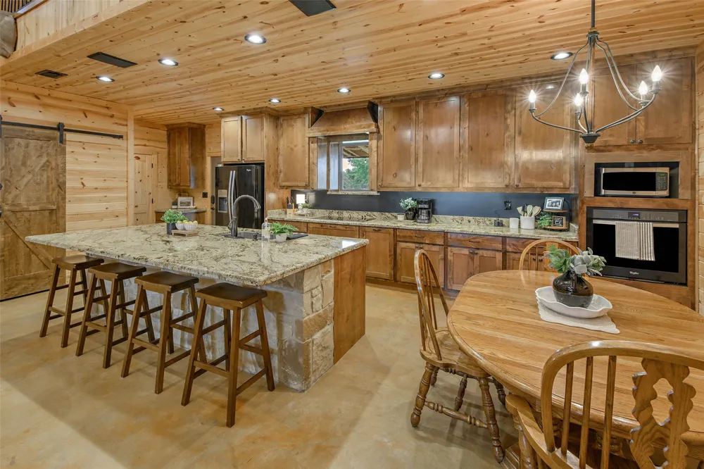 2848 FM 166 Farm to Market Rd Caldwell, TX 77836