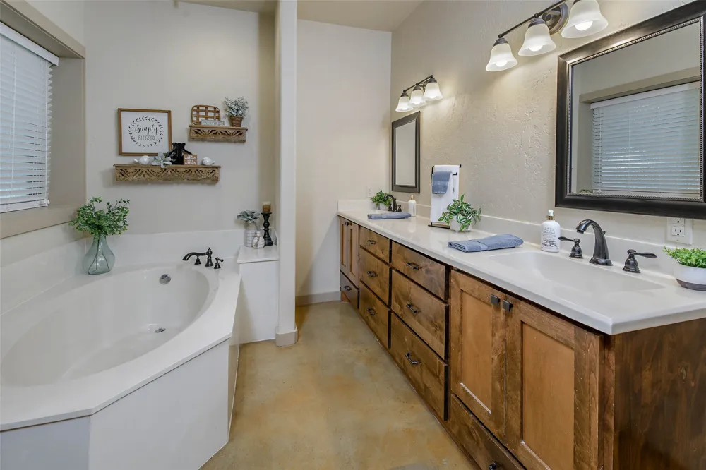 2848 FM 166 Farm to Market Rd Caldwell, TX 77836