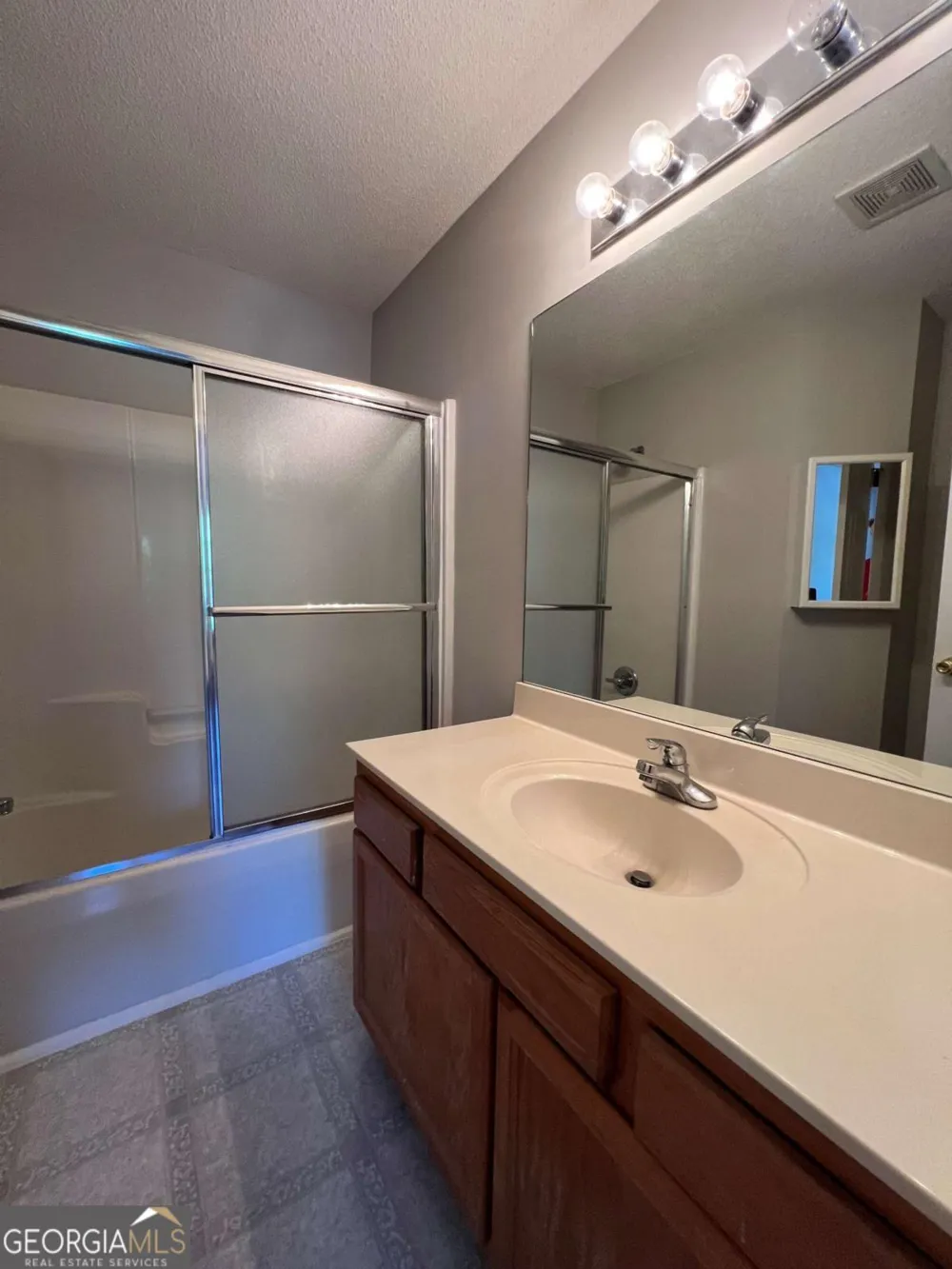 637 Huntington RD Athens, GA 30606