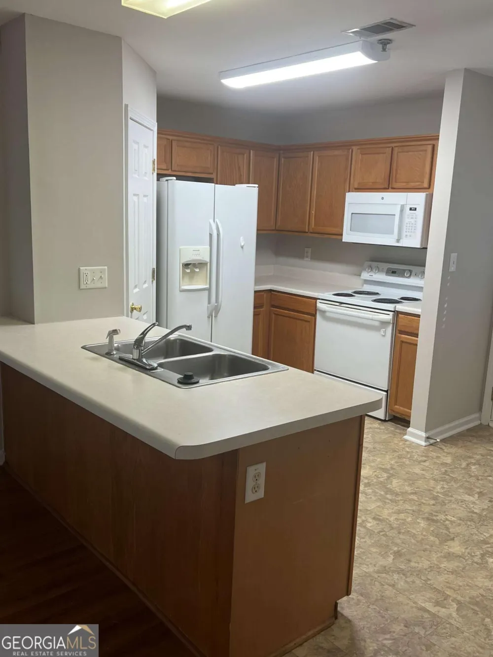 637 Huntington RD Athens, GA 30606