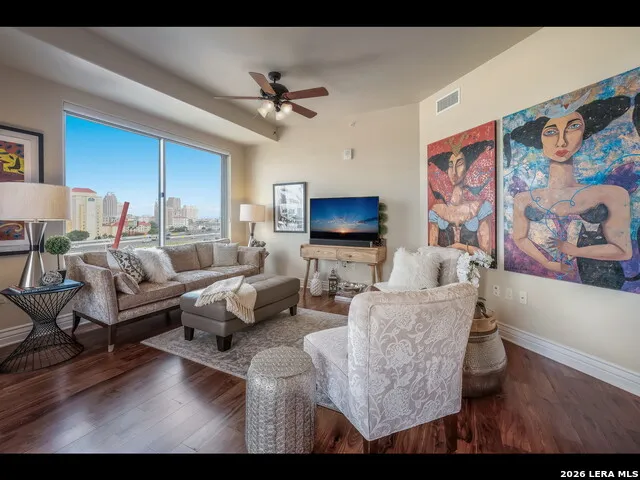 215 Center #607 San Antonio, TX 78202