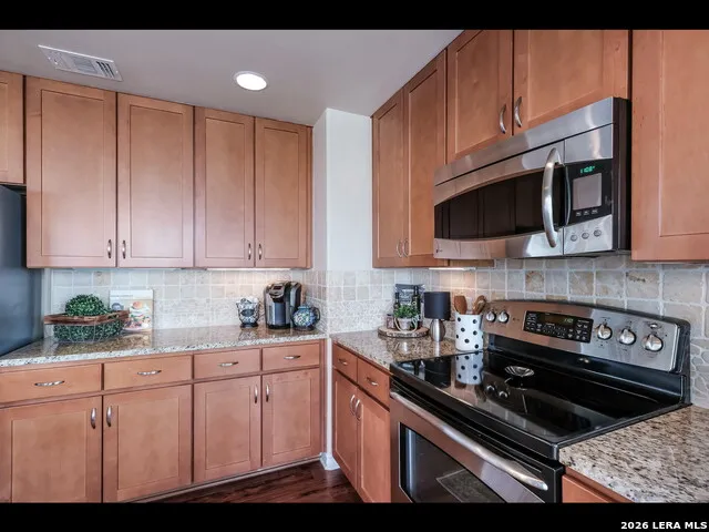 215 Center #607 San Antonio, TX 78202