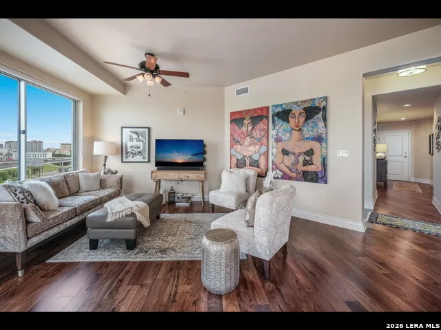 215 Center #607 San Antonio, TX 78202