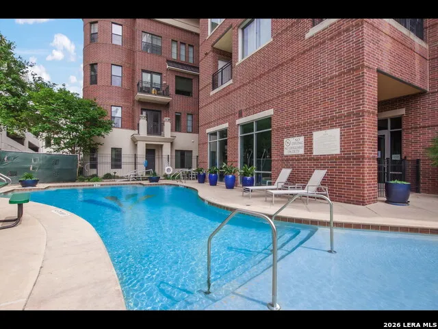 215 Center #607 San Antonio, TX 78202