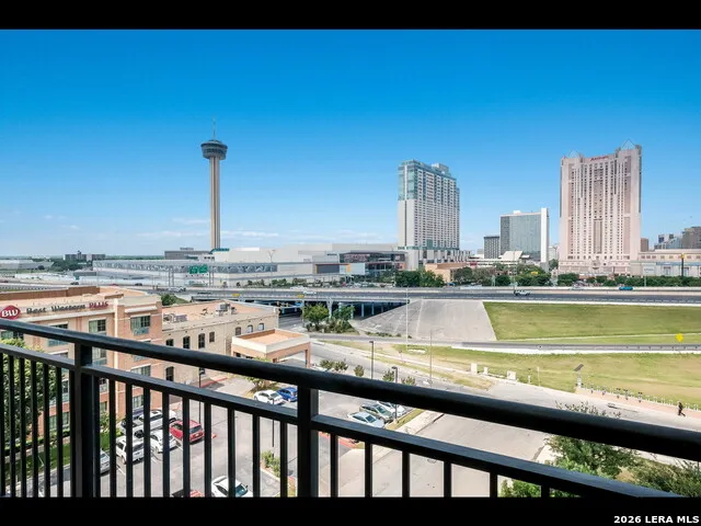 215 Center #607 San Antonio, TX 78202