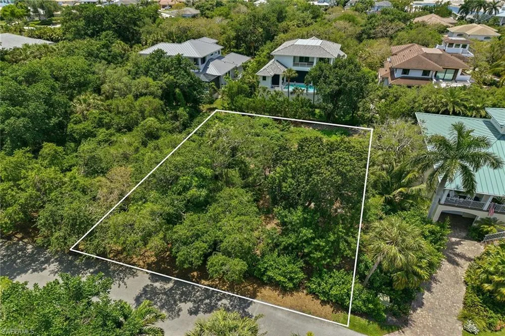375 Gumbo Limbo Lane Marco Island, FL 34145