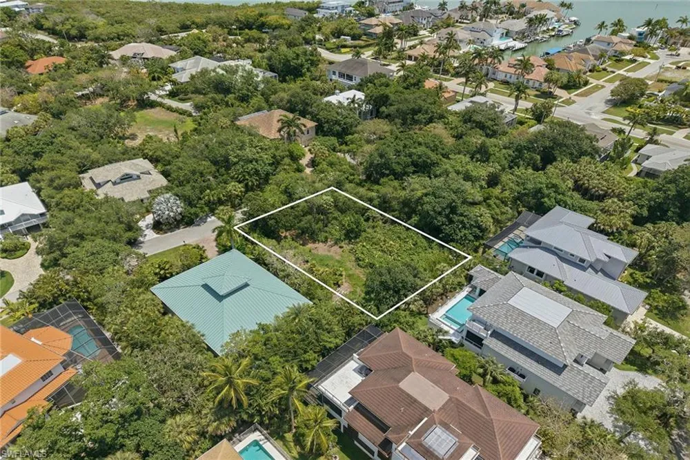 375 Gumbo Limbo Lane Marco Island, FL 34145