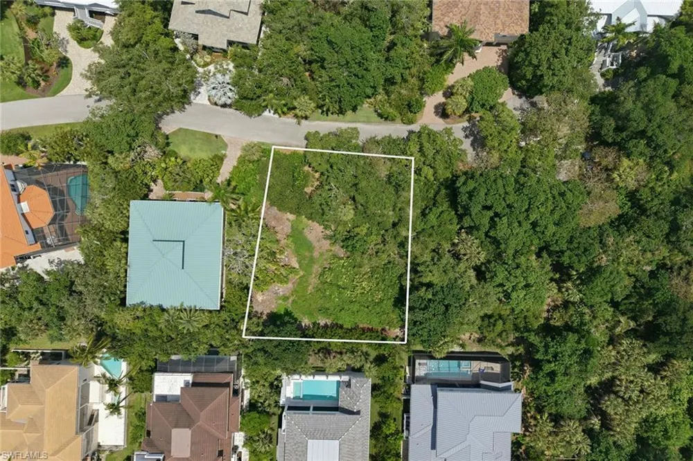 375 Gumbo Limbo Lane Marco Island, FL 34145