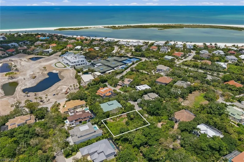 375 Gumbo Limbo Lane Marco Island, FL 34145